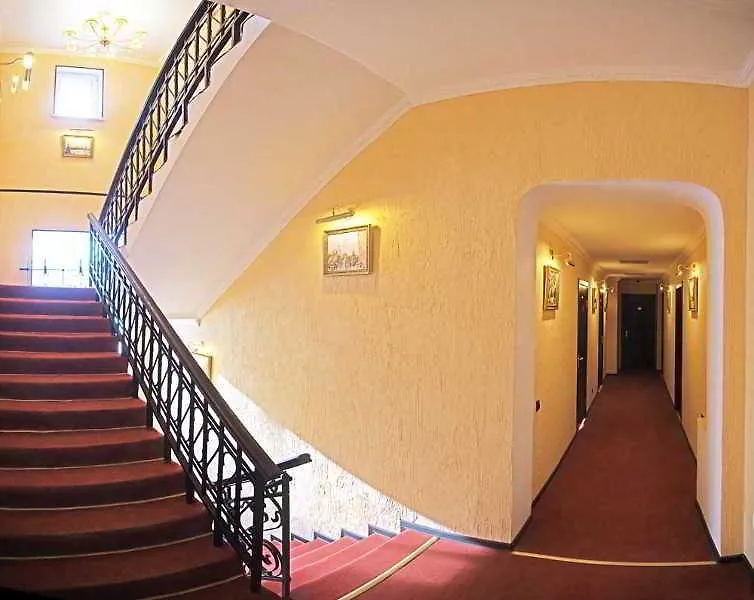 Ermitage Hotel Moskva 4*,